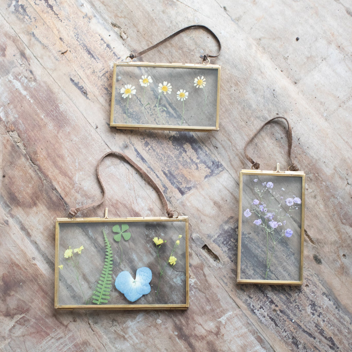 Brass Hanging Frame 3x5 – Vertical