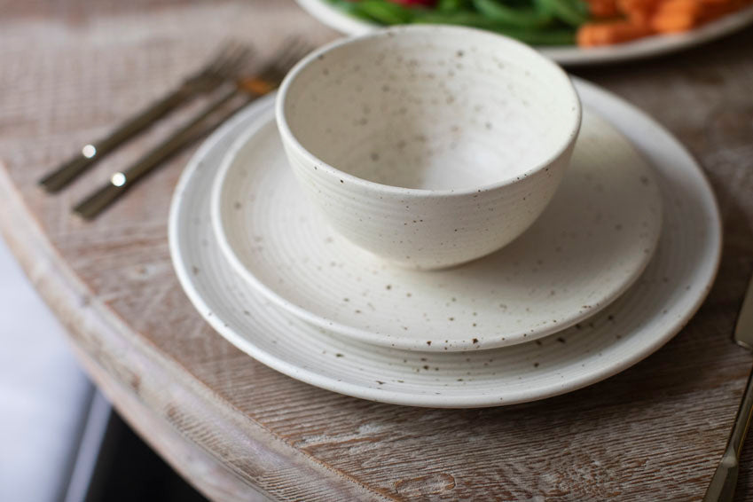 Ribbed Ceramic Speckled Plate