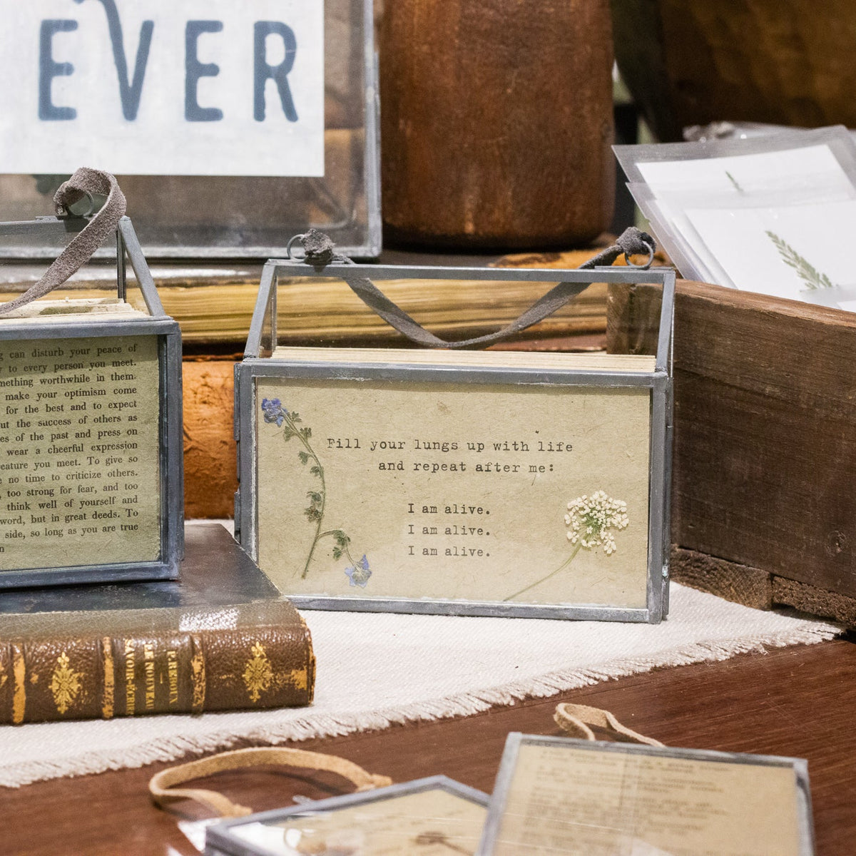 Gathered Thoughts Zinc Frame Horizontal Holder