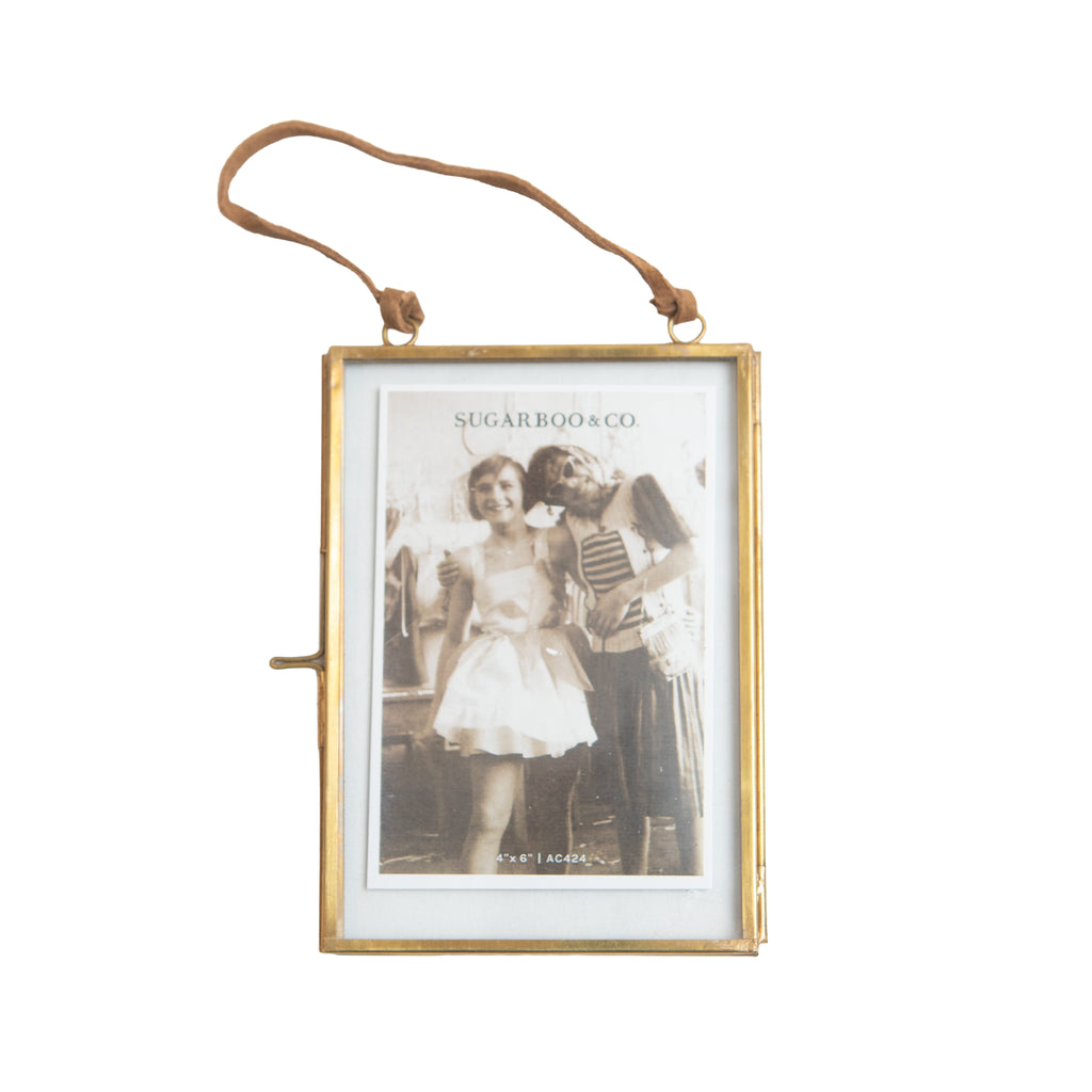 Brass Hanging Frame 4x6 – Vertical