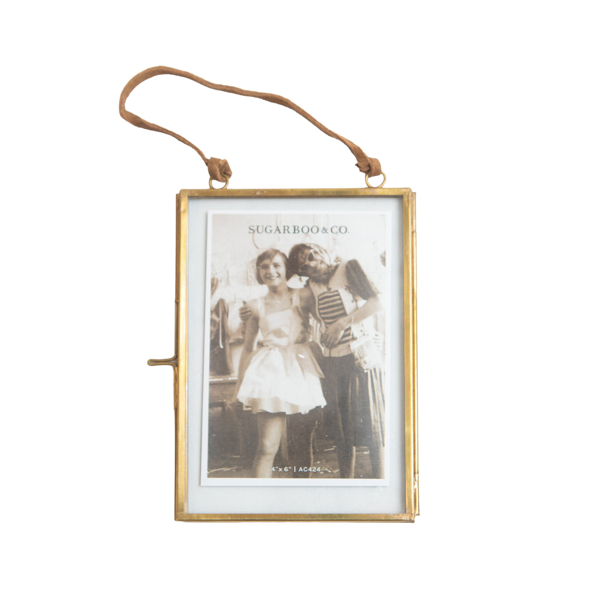 Brass Hanging Frame 4x6 – Vertical