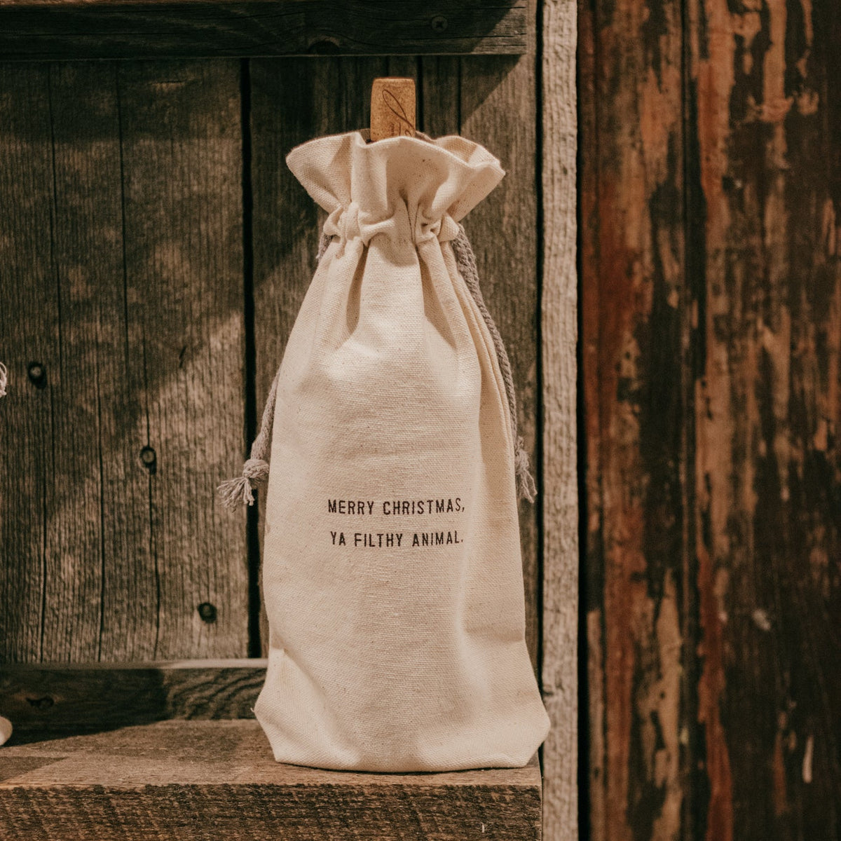 Merry Christmas Ya Filthy Animal Seasonal Wine Bag