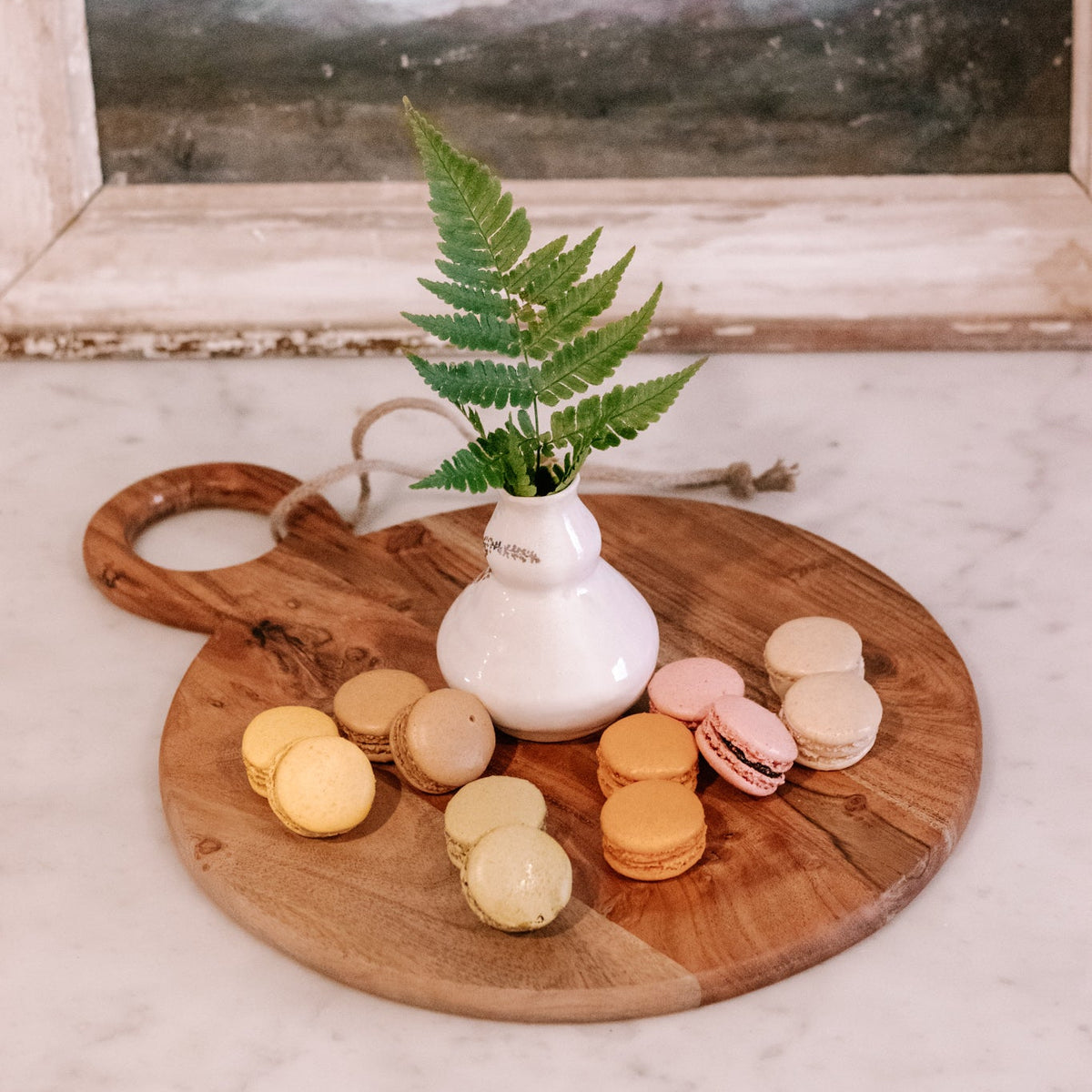 ***Small Round Acacia Wood Cutting Board