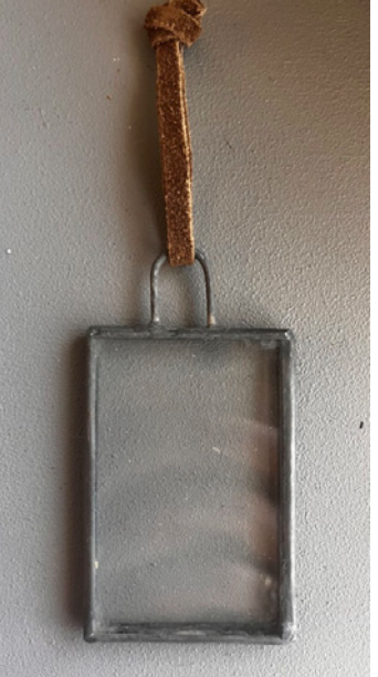 Zinc Hanging Frame 1.5x2.5 – Vertical