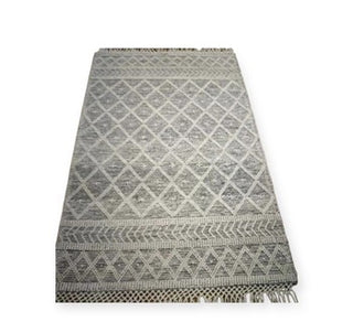 Grey and Ivory Flat Hand Woven Wool Rug - 5ft x 8ft