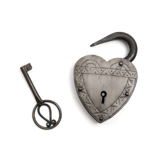 Iron Heart Lock 7" x 5" x 1"