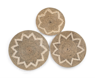 ***Round Seagrass Wall hanging with White Zig Zag Outline - Assorted Set of 3