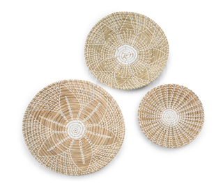 ***Round Seagrass Wall Hangings with White Flower Design - Assorted Set of 3